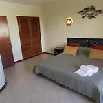 Apartment Apartment, Pool And Sea View