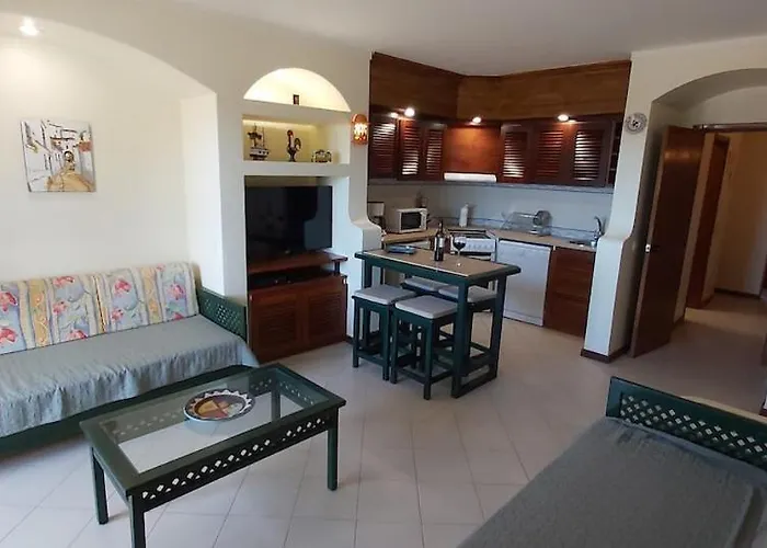 Apartment, Pool And Sea View 아파트