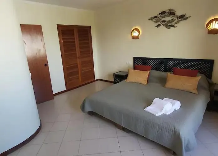 아파트 Apartment, Pool And Sea View